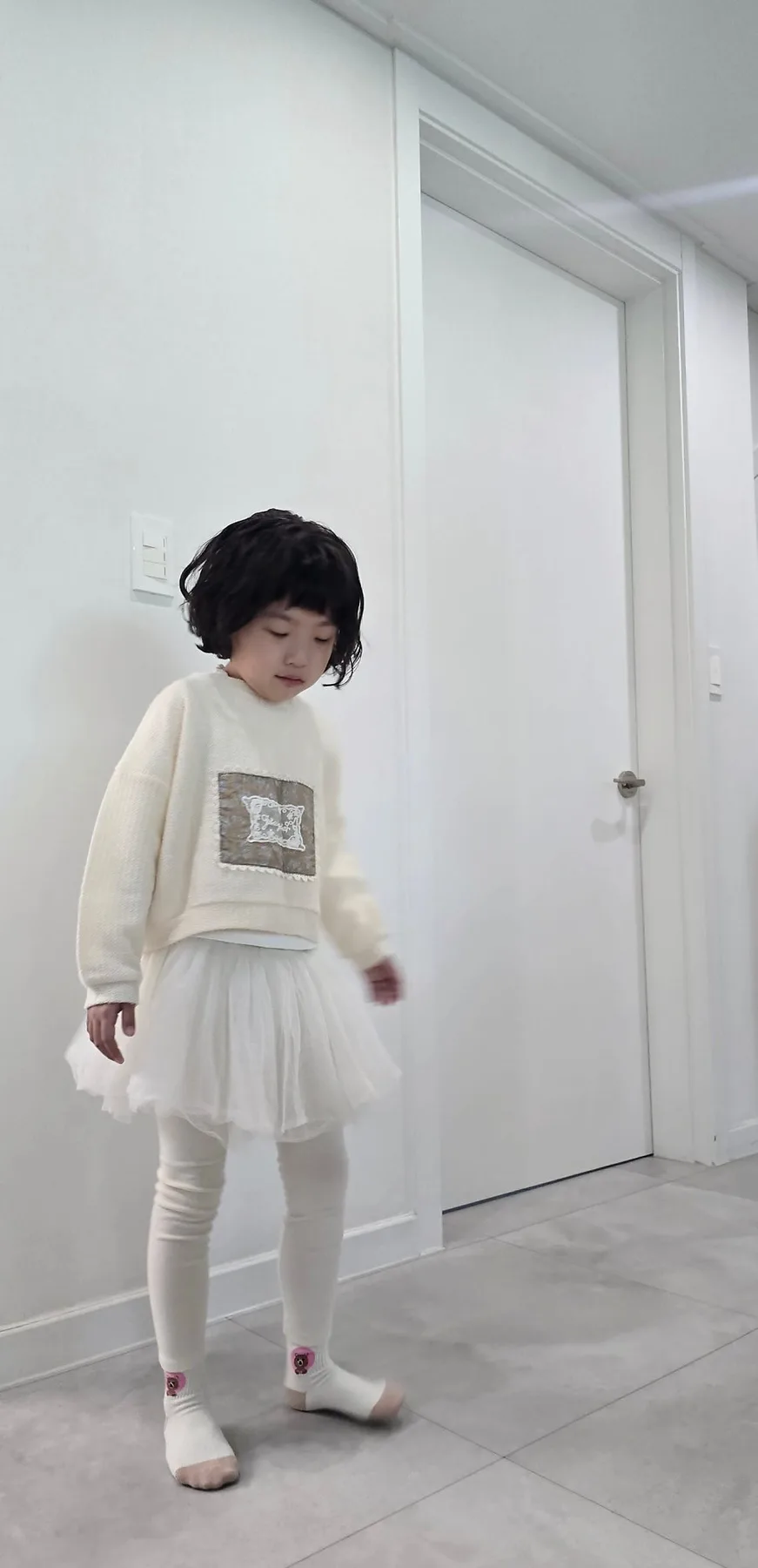 초1 등교룩 고민 끝! 최저1도 최고14도 간절기 코디법 2026 2
