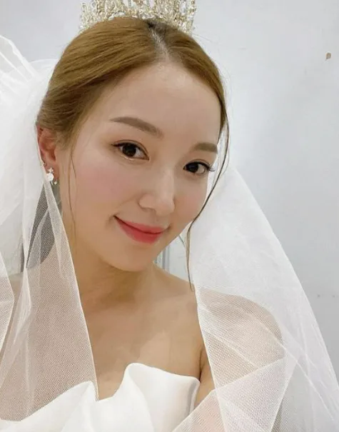 45세 김민경 임신 고백 이유: 미코 출신 배우의 감동 스토리 — 일상·에세이 — by 윰키킥