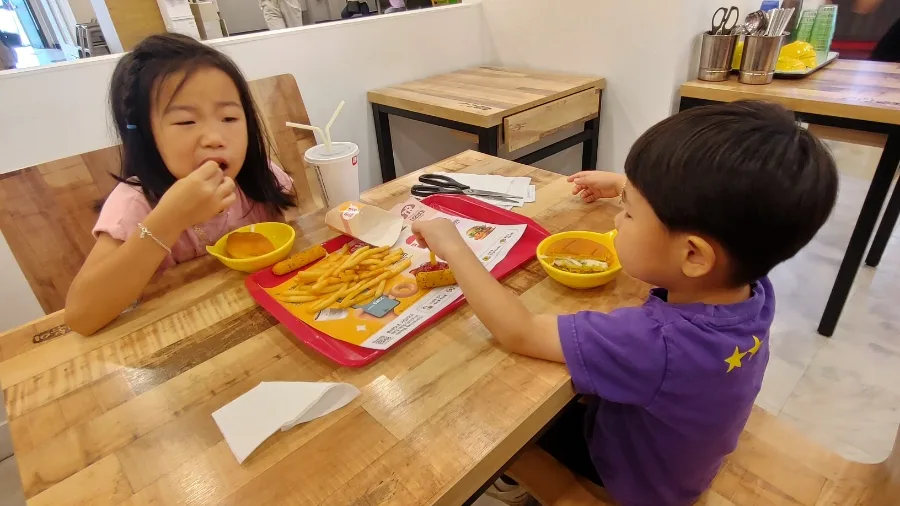 천안 홈플러스 신방점 맛집 2026 — 아이와 함께 가기 좋은 식당 추천 2