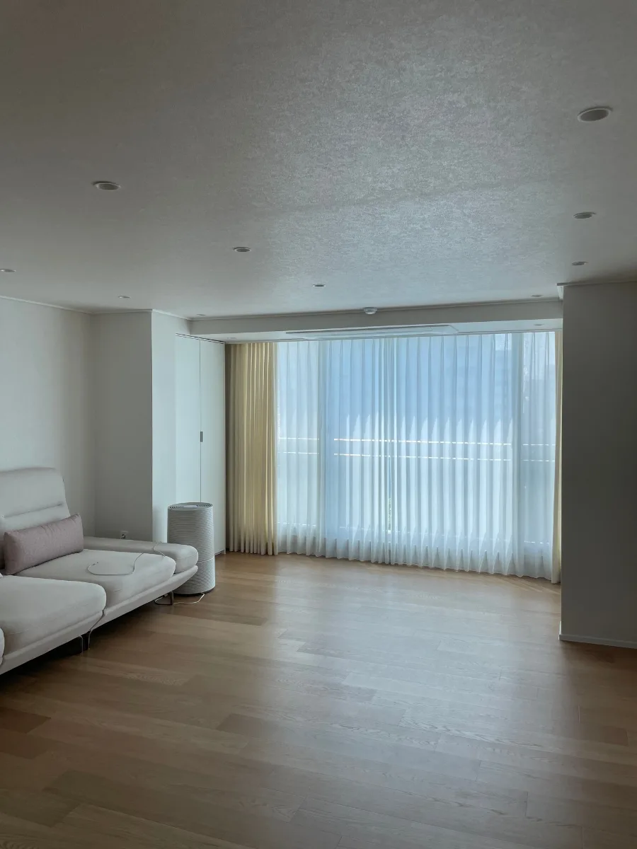 Korean Apartment Aesthetic: Linen Curtains for a Romantic 2026 Home 2