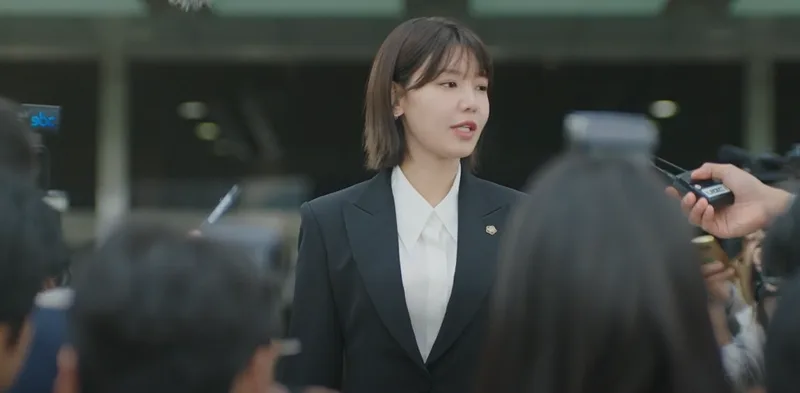 아이돌아이 1화: 팬과 스타의 위험한 만남, 진실은? 2024 — K-드라마 — laughbar