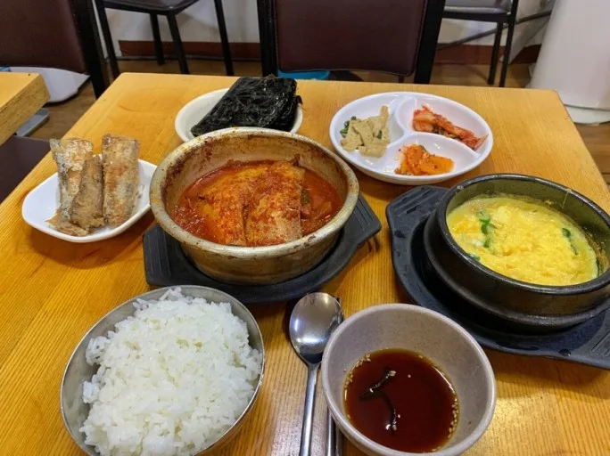 남대문시장 크리스마스 소품 쇼핑 2026: 갈치골목 맛집 탐방 2