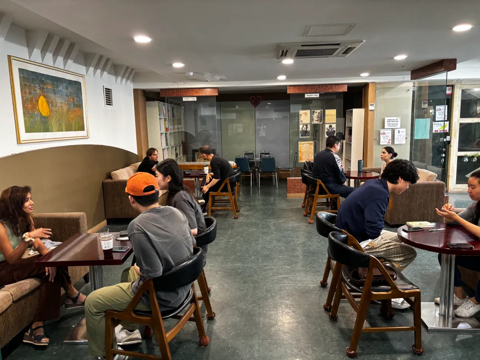 부산 원어민 영어회화, 한 달 만에 실력 향상 비결 2026 — 교육·학문 — mgvlzone