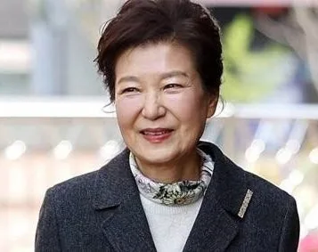 박근혜 2026년 운세: AI 분석으로 본 고독한 호랑이의 봄날 — 사회·시사 — k1i2s3s45