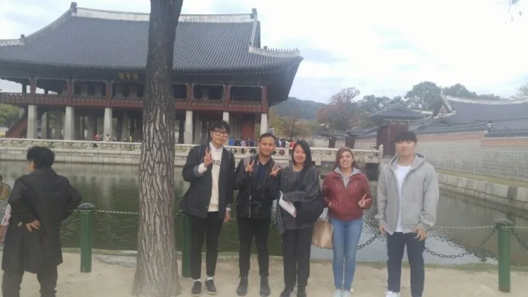 경복궁 첫 방문 2026: 외국인도 반한 서울 궁궐 탐방 가이드 — 일상·에세이 — alonzohenrie