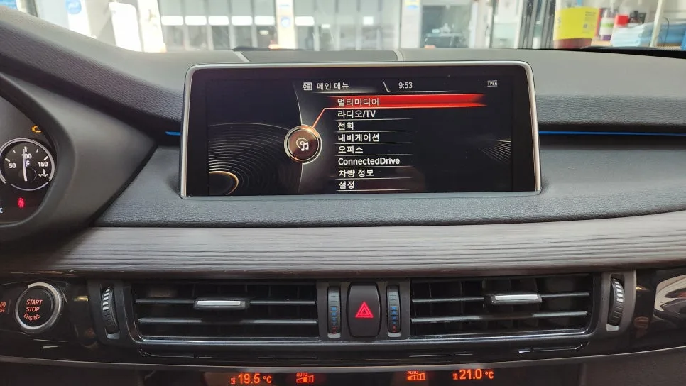 BMW X5 F15 터치 카플레이/안드로이드 오토 업그레이드 2026 — 자동차 — spner17