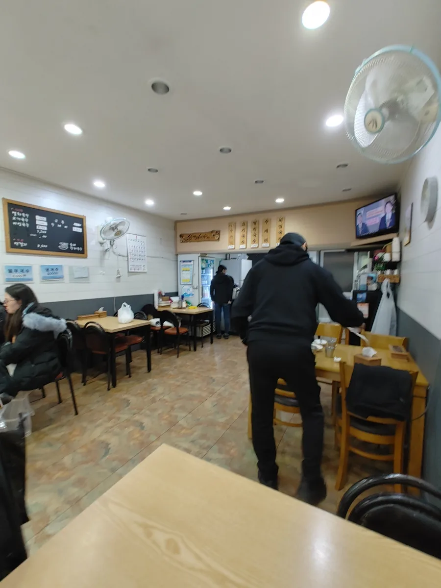제주 올레시장 맛집 바당국수 2026년 방문 후기 & 정방폭포 산책 3