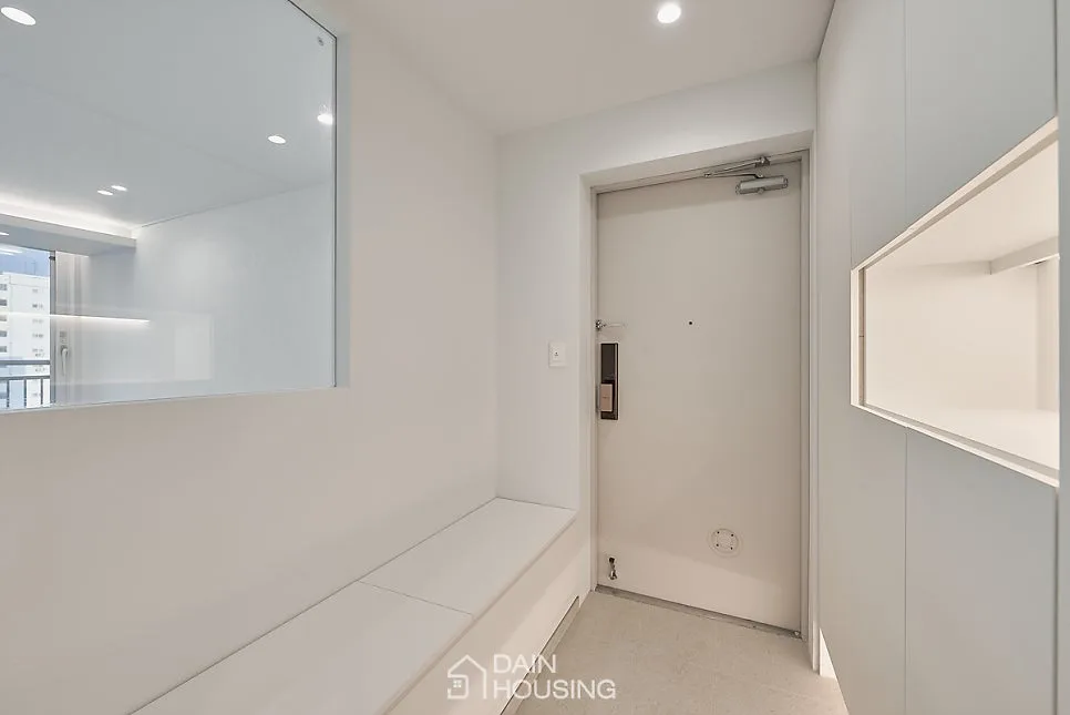 강서구 아파트 인테리어 2026: 등촌동 32평 뮤트톤 & 조명 활용법 — K-인테리어 — daininterior 1