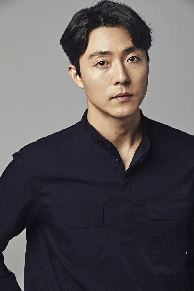 이무생 프로필: 나이, 결혼, 가족, 학력, 데뷔작 2026년 총정리 — 스타·아이돌 — by 제로스