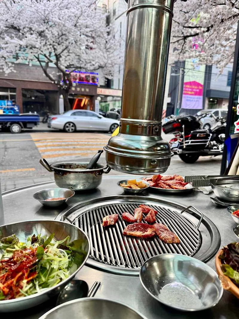 방아다리 벚꽃 야장 맛집: 대박연탄구이 소갈비살 2026년 방문 후기