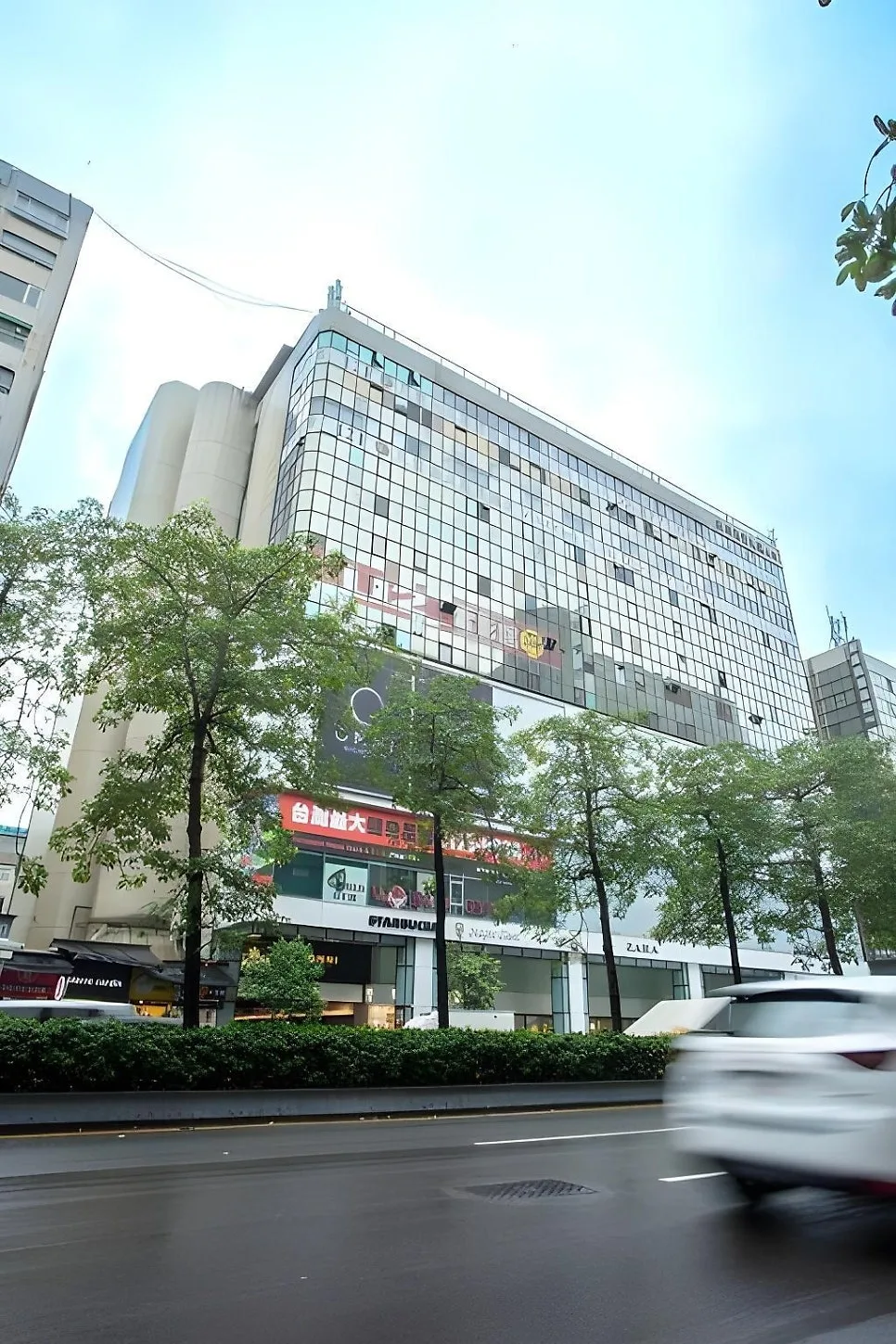 타이베이 호텔 클라우드 아레나 2026: 다안구 핵심 위치와 모던한 휴식