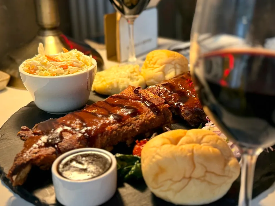 홍대 합정 맛집 2026: 분위기 좋은 데이트 코스 완벽 분석
