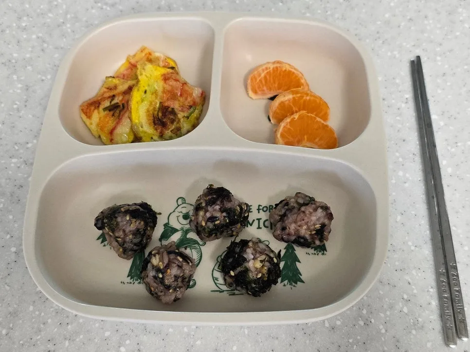 초등 아침밥 2026: 10분 완성 주먹밥 & 맛살전 레시피 — 육아·결혼 — minmin_mom