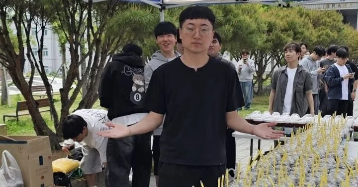 충주맨 김선태, 교통대 커피 800잔 나눔 2026년 행사 분석 2
