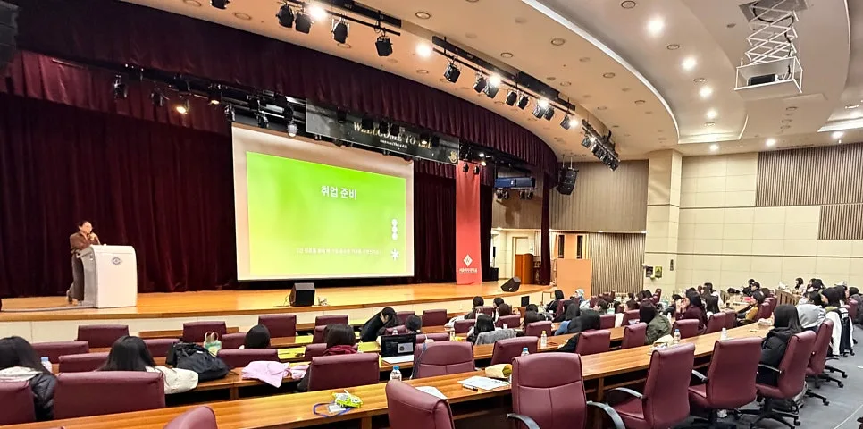 민음사 조아란 부장, 영어영문학과 출신 마케터의 커리어 비결 2026 2