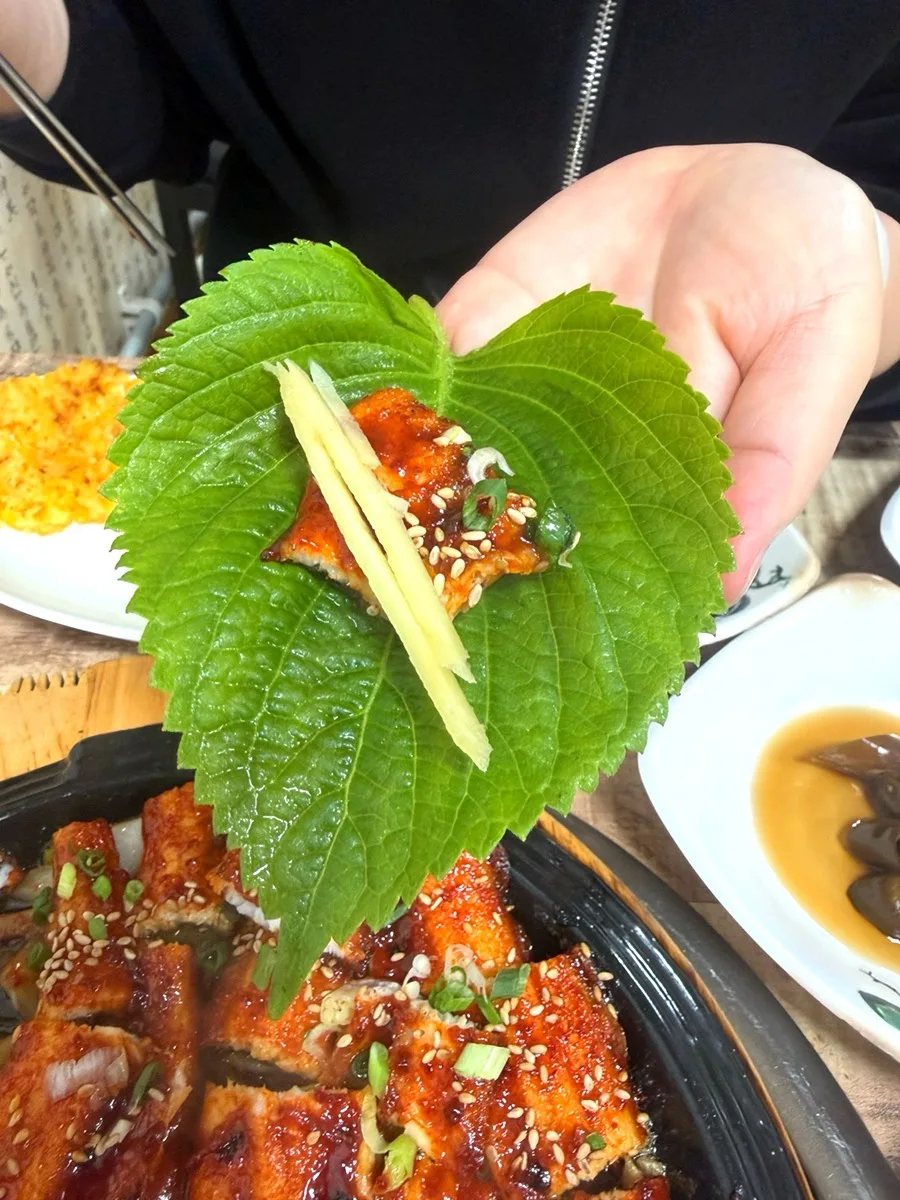 거제 장어맛집 2026: 성진장어구이 철판 양념장어 후기 — K-푸드·맛집 — storypeechup