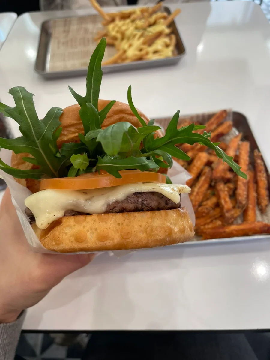 합정 수제버거 맛집 2026: 리버타운버거 A to Z (후기+찾는 법) — K-푸드·맛집 — freehugwave