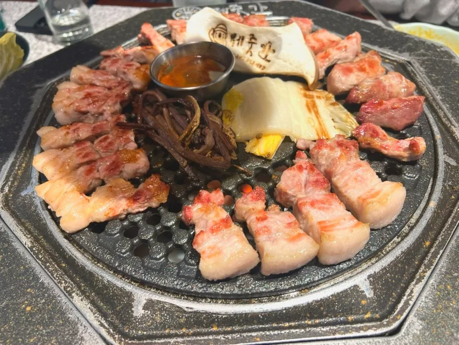 원주 삼겹살 맛집 2026: 제줏간 고기 굽기 경험 총정리 2