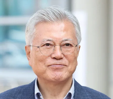 문재인 2026년 운세: INFJ 성향과 을해일주 분석 — 사회·시사 — k1i2s3s45