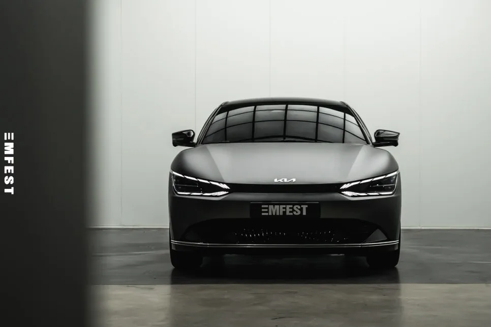 기아 EV6 무광 그레이 랩핑: AMG 그레이 컬러 완벽 분석 2026 2