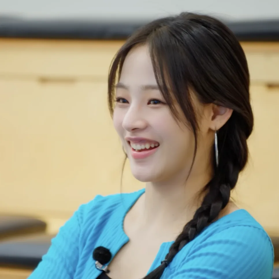 걸그룹 영어 실력 비결 2026: 유학파 아닌 멤버 5인 집중 분석