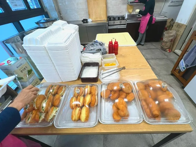 Yeosu Bakery 2026: Nostalgic Breads & Budget-Friendly Secrets 4