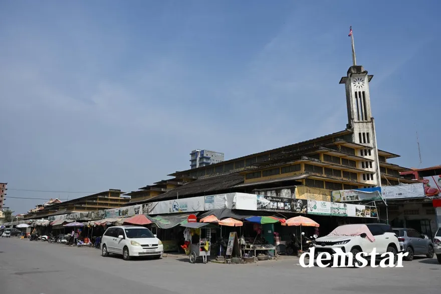 Phsar Nath Market 2026: Cambodia's Colonial Architecture & Local Culture 4